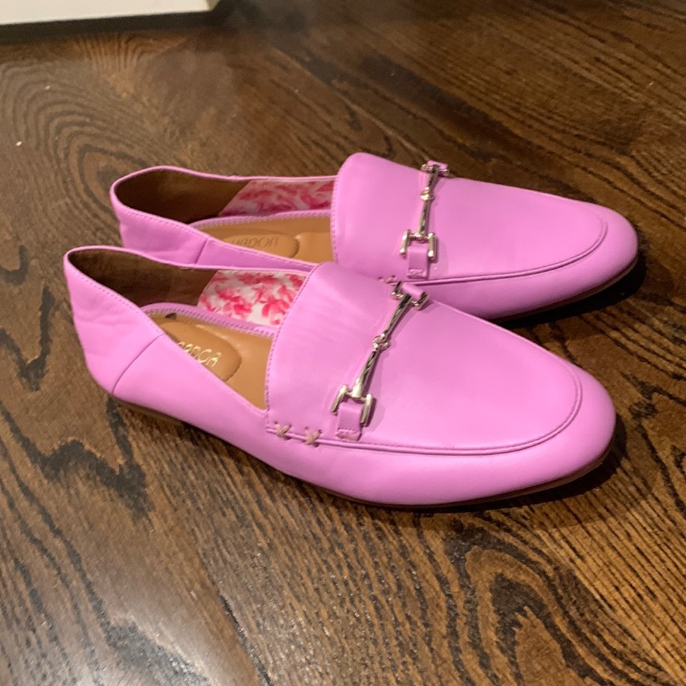 Stunning Purple flats. Like new